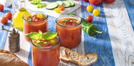 Prepara tu mejor receta de Gazpacho con estas batidoras de vaso y de mano