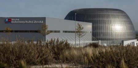 MADRID, SPAIN - DECEMBER 01: A general view of Nurse Isabel Zendal Hospital during the inauguration day at Valdebebas neighbourhood during the second wave of the Coronavirus (COVID-19) pandemic on December 01, 2020 in Madrid, Spain. The new emergencies hospital was built against the clock for a current approximate cost of 100 million euros to support against pandemics or health emergencies, although the hospital still lacks sufficient medical staff. (Photo by Pablo Blazquez Dominguez/Getty Images)