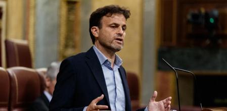 Jaume Asens de Podemos. El presidente del Gobierno, Pedro Sánchez. Solicita, en el Pleno del Congreso de los Diputados, con el debate sobre la autorización de una nueva prórroga del estado de alarma que fue declarado declarado mediante el Real Decreto 463/2020, de 14 de marzo, por el que se declara el estado de alarma para la gestión de la situación de crisis sanitaria ocasionada por el COVID-19.