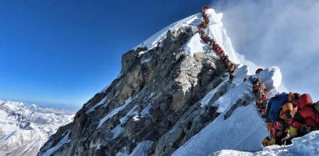 Atasco en el Everest el 22 de mayo de 2019