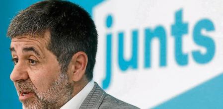 GRAFCAT2557. BARCELONA (ESPAÑA), 07/05/2021.- El secretario general de JxCat, Jordi Sànchez, durante una rueda de prensa en la sede de JxCat en Barcelona, que ha ofrecido este viernes aprovechando un permiso penitenciario en la que ha dado por hecho este viernes que su partido y ERC podrán alcanzar un acuerdo de gobierno