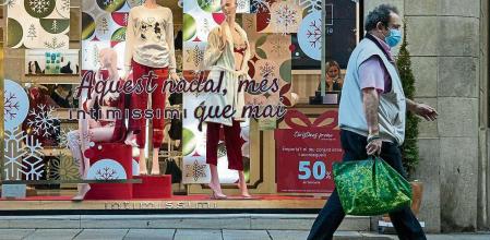 BARCELONA-AMBIENTE DE COMERCIO NAVIDEÑO- FOTO ANA JIMENEZ