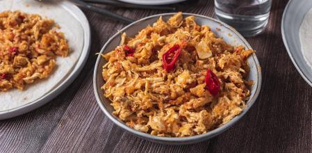 Pollo mechado mexicano