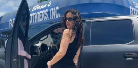 Rosalía muestra su flamante Ford Ranger Raptor