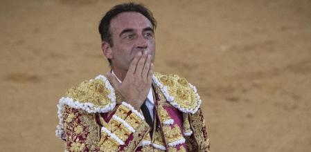 Enrique Ponce en su faena en Navalcarnero