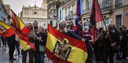Marcha fascista convocada por España 2000 en el barrio de Benimaclet (València)