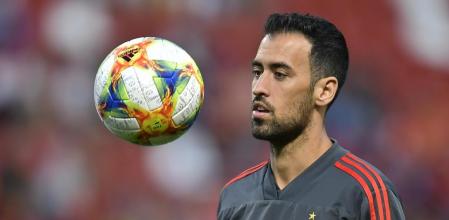 Spain's Sergio Busquets warms up before the Euro 2020 group F qualifying soccer match between Spain and Faroe Islands at the Molinon stadium in Gijon, Spain, Sunday, Sept. 8, 2019. (AP Photo/Alvaro Barrientos)