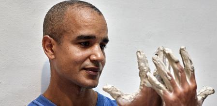 Metido en harina 
El ceramista Eric Landon, conocido popularmente como ‘Tortus’, posa para Magazine Lifestyle en junio