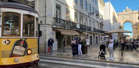 Una imagen del barrio lisboeta de La Baixa después de imponerse de nuevo el toque de queda este viernes