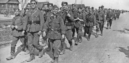 Voluntarios de la División Azul en el frente ruso.