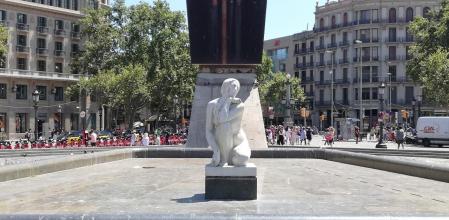 La Diosa de la Plaza Catalunya.