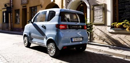 El Dartz Freze Nikrob mide menos de tres metros de longitud y puede albergar hasta cuatro ocupantes&nbsp;