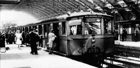 La estación de Berlín Ostbahnhof en los años cuarenta, cuando todavía se llamaba Schlesischer Bahnhof.