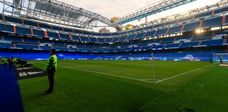 Imagen del nuevo estadio Santiago Bernabeu antes del partido de Liga contra el Celta, aun en obras