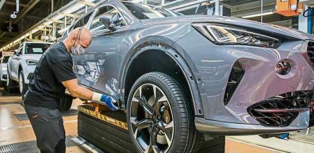 29 - 09 - 2020 / Martorell - Fabrica Seat Cupra / Presentacion del Cupra Formentor / Foto: Llibert Teixido - Linea de produccion de Formentor Taller 10