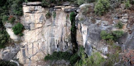 Sequía en torno al pantano de Sau.