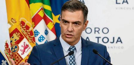 O GROVE (PONTEVEDRA), 01/10/2021.- El presidente del Gobierno, Pedro Sánchez, interviene durante la clausura del III Foro La Toja-Vínculo Atlántico, este viernes en la localidad pontevedresa de O Grove. EFE/Lavandeira jr