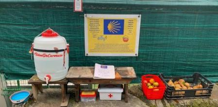 Cómo un bidón de agua en el Camino de Santiago llevó a una pareja gallega a triunfar en redes