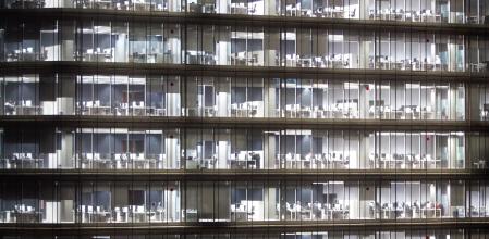 Luces en oficinas tras una jornada de trabajo