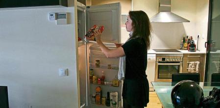 20/03/2009 15:35:52 Pie de foto: FOTO:MANE ESPINOSA.JOVEN EN UN PISO DE ALQUILER