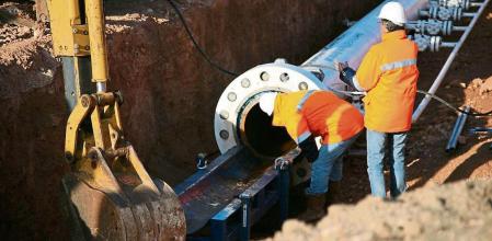 GASODUCTO MEDGAZ ESPAÑA ARGELIA Beni Saf / Almería Llegada del Geopig. Pruebas de funcionamiento del gasoducto submarino. Beni Saf, Argelia