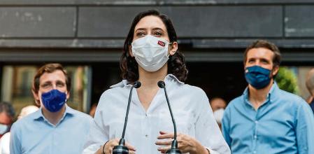 Martinez Almeida Isabel Diaz Ayuso Pablo Casado Teodoro gracia Egea en la sede del pp Concentración convocada por la plataforma Unión 78, este domingo, en la Plaza de Colón de Madrid, para mostrar su oposición a los indultos a los condenados por el 