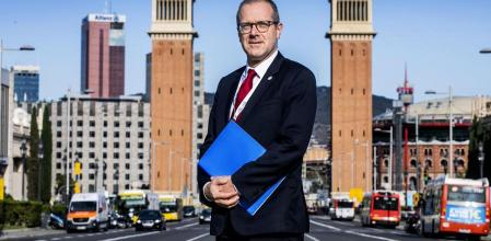 foto XAVIER CERVERA 09/11/2021 director regional OMS a Europa, és de Belgica i viu a Copenhaguen, Dinamarca on esta seu OMS Hans Henri Marcel Paul Kluge (born 29 November 1968, (Roeselare) is a Belgian medical doctor and public health expert with more than 25 years of experience spanning three continents. As of 1 February 2020, he serves as the WHO Regional Director for Europe. He was nominated to fill this role in September 2019 by the WHO Regional Committee for Europe and took office on 1 February 2020, after having his election endorsed by the WHO Executive Board.