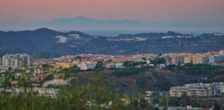 Vista de las sierras del norte de África desde Mijas.