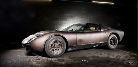 El Lamborghini Miura P400S que le regaló Onassis a Stam Kokotas permaneció abandonado durante 32 años