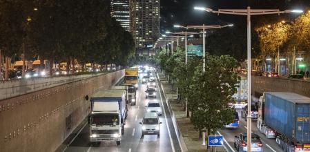 La huelga de transportistas colapsa la Ronda Litoral de Barcelona, 22 de Noviembre de 2021. Joan Mateu Parra / Shooting