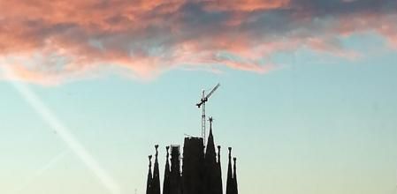 La torre de Maria de la Sagrada Familia vista desde Glòries.