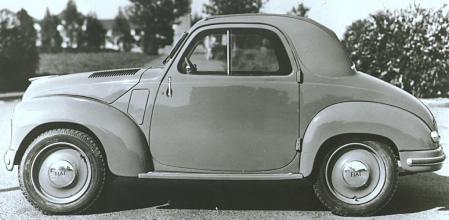 De dimensiones muy compactas, sólo 3,22 m., y muy ligero, 560 kg, el Topolino se vendía a partir de 8.900 liras, más o menos 20 veces el salario de un obrero