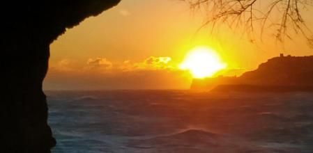 Primer amanecer de febrero en L'Escala.