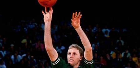 Larry Bird, durante el concurso de triples de 1988