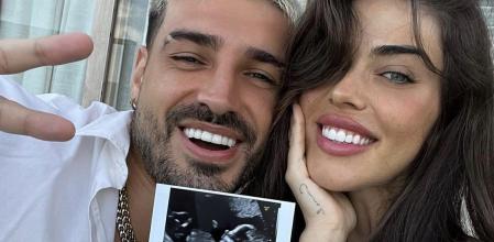 Violeta y Fabio junto con la ecografía de su bebé