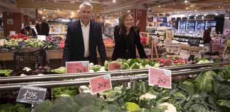 Josep Ametller, propietario de Ametller Origen, y Marta Angerri (financiación europea y sostenibilidad)