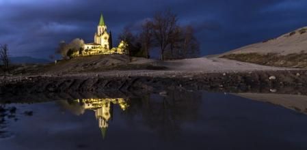 Reflejos del santuario de Puig-agut.