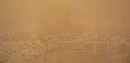 La calima cubre Córdoba.