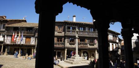 Soportales de la plaza Mayor de La Alberca