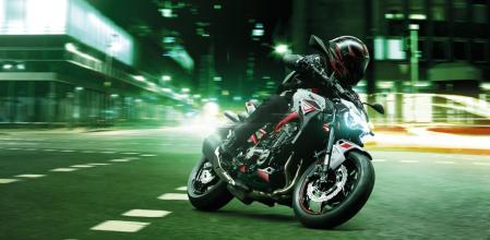 Para conducir motos de gran cilindrada, como esta Kawasaki Z900, es necesario tener el carnet A&nbsp;