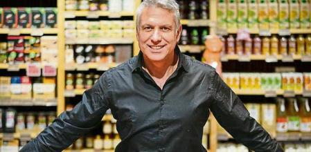 GRAFCAT5048 BARCELONA 27/3/2022.- El grupo agroalimentario Ametller Origen invertirá 1,5 millones de euros, aproximadamente, en construir un almacén de logística inversa en la Zona Franca de Barcelona, según ha explicado en una entrevista con Efe el presidente de este grupo, Josep Ametller. EFE/Enric Fontcuberta