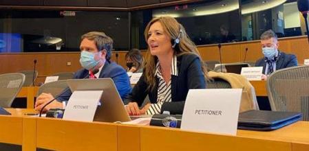 Maria Pastor, decana del Colegio de Abogados de Mataró, en el Parlamento Europeo