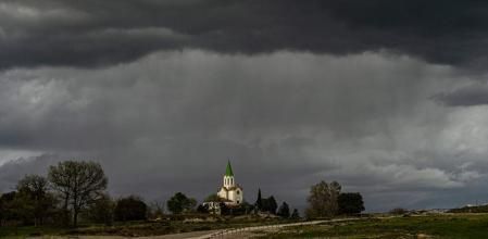 Cortina de lluvia en el Cabrerès.