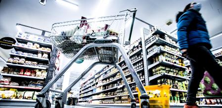 Un cliente en un supermercado