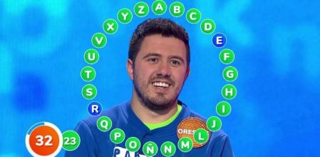 Orestes se estrenó por todo lo alto contra Pelayo, su nuevo rival.