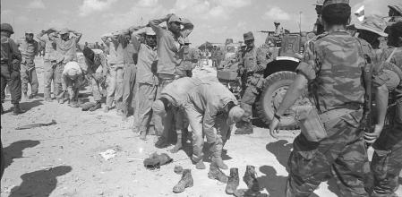 Prisioneros de guerra egipcios capturados durante la guerra de los Seis Días.