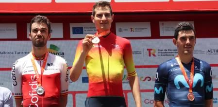 Carlos Rodríguez, con el oro, entre Herrada (plata) y Aranburu (bronce)