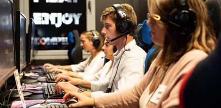 Los perfiles especializados en el entorno digital son los más buscados por las empresas como palanca de su transformación corporativa