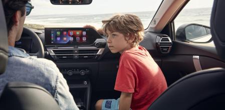 Las aseguradoras pueden negarse a cubrir los vehículos cuyo titular sea un menor de edad.