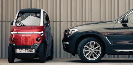 El tamaño reducido del CT-1 le permite ser estacionado en huecos minúsculos&nbsp;